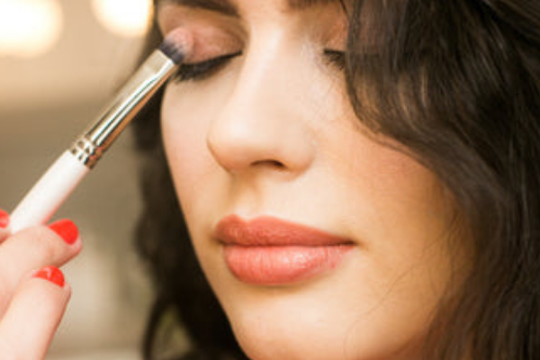 The Complete Guide On How To Get That Perfect Eyeshadow Blend